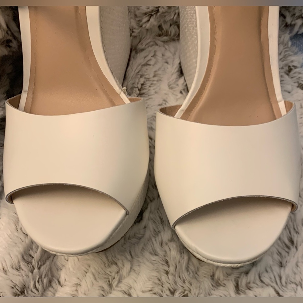 Steve Madden Citrus platform wedge strap sandals white preowned EUC - Picture 4 of 11